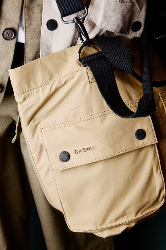Bolso tote modelo Barbour Transport Carry-All.