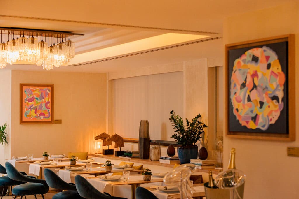 The One Barcelona: el arte de habitar el lujo 4 Obra de Mina Hamada en el hotel The One Barcelona.