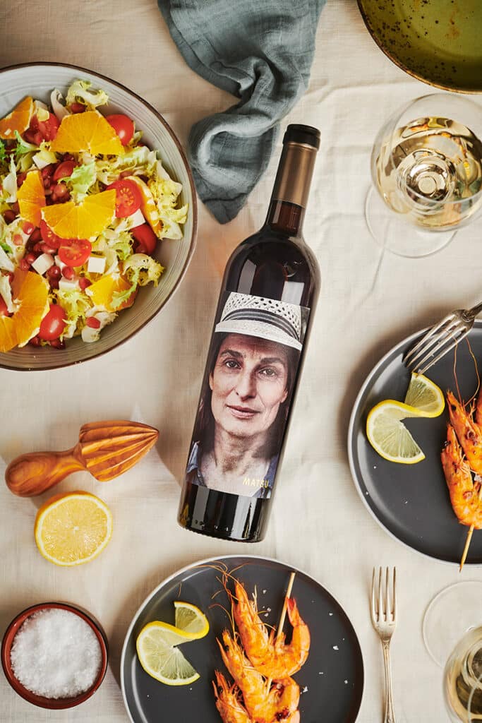 Brindis con nombre de mujer: celebra el Día de la Madre con vinos únicos 6 Vino blanco La Jefa 2021 de Matsu.