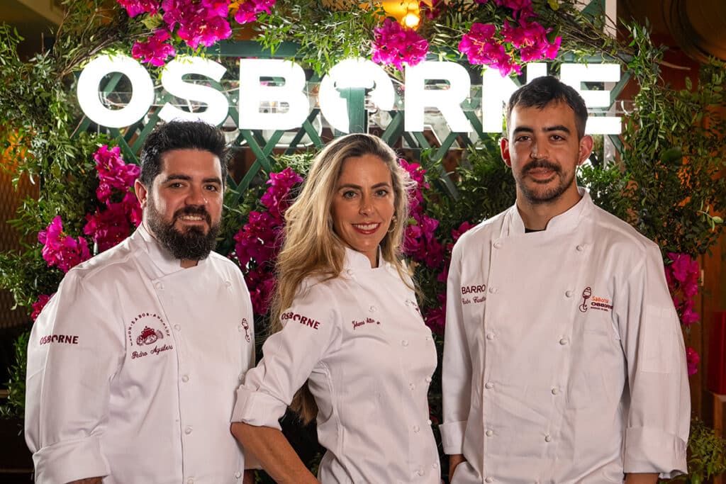 Los chefs Pedro Aguilera, Johanna von Müller y Carlos Casillas para 'Saborea Osborne' 2025.
