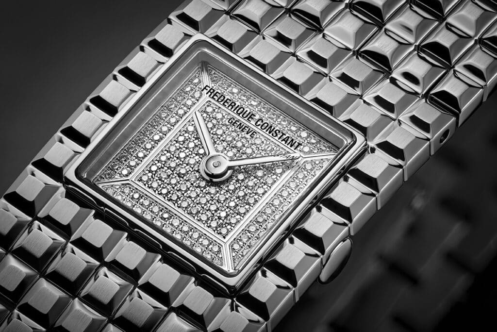 Frederique Constant ensalza el glam-rock con el regreso de su Classics Manchette 2 Nuevas reediciones del Classics Manchette de Frederique Constant.