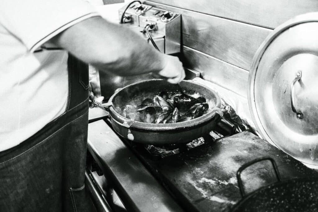 ROI & CO: las mejores conservas del mundo se cocinan en la Isla de Arousa 3 ROI & CO: las mejores conservas del mundo se cocinan en la Isla de Arousa.