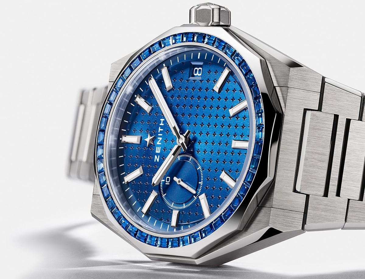 Caleb McLaughlin triunfa en la Met Gala 2025 con el ZENITH DEFY Skyline Sapphire 1 DEFY Skyline Sapphire de ZENITH.