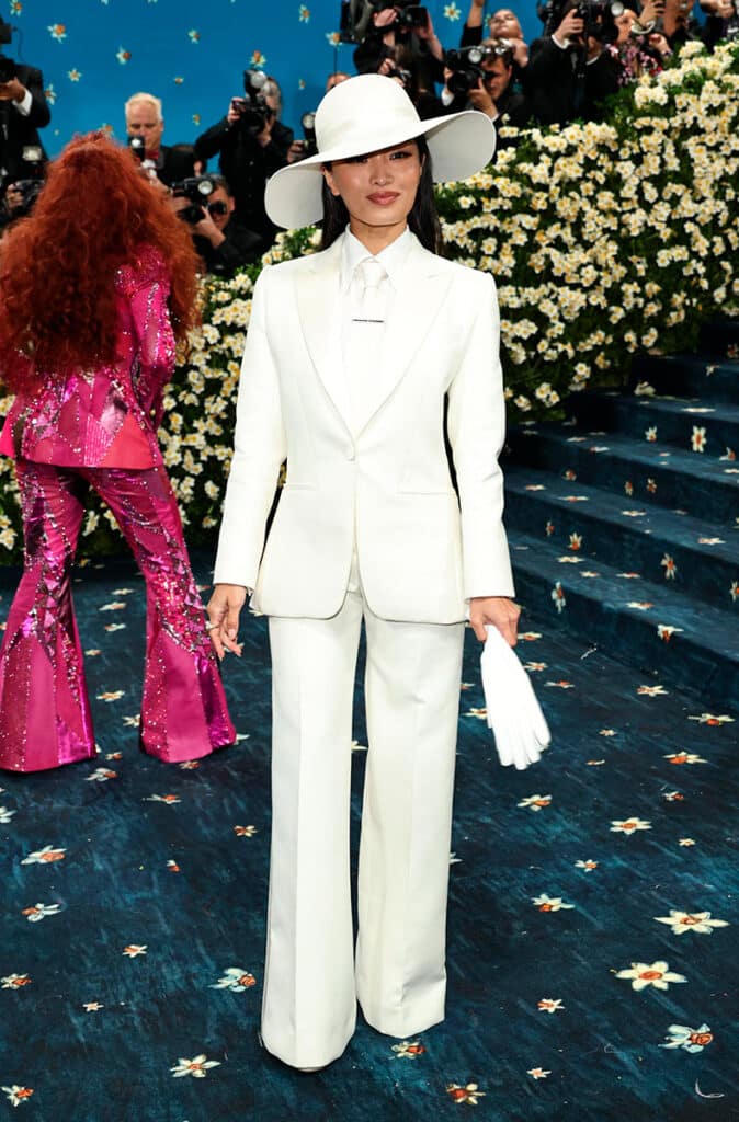 Anna Sawai en la Gala Met 2025.