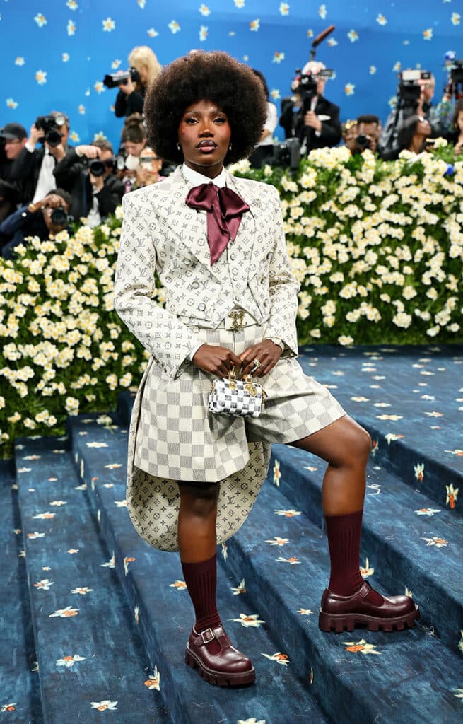 Doechii en la Met Gala 2025 con un diseño de Louis Vuitton.