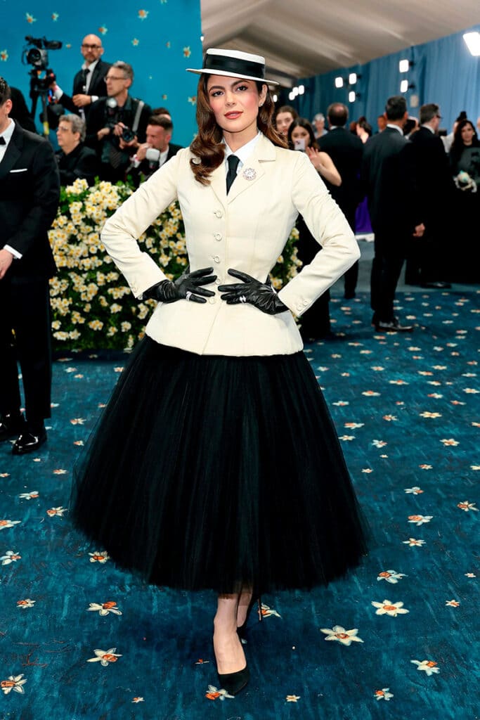 Monica Barbaro en la Gala Met 2025.