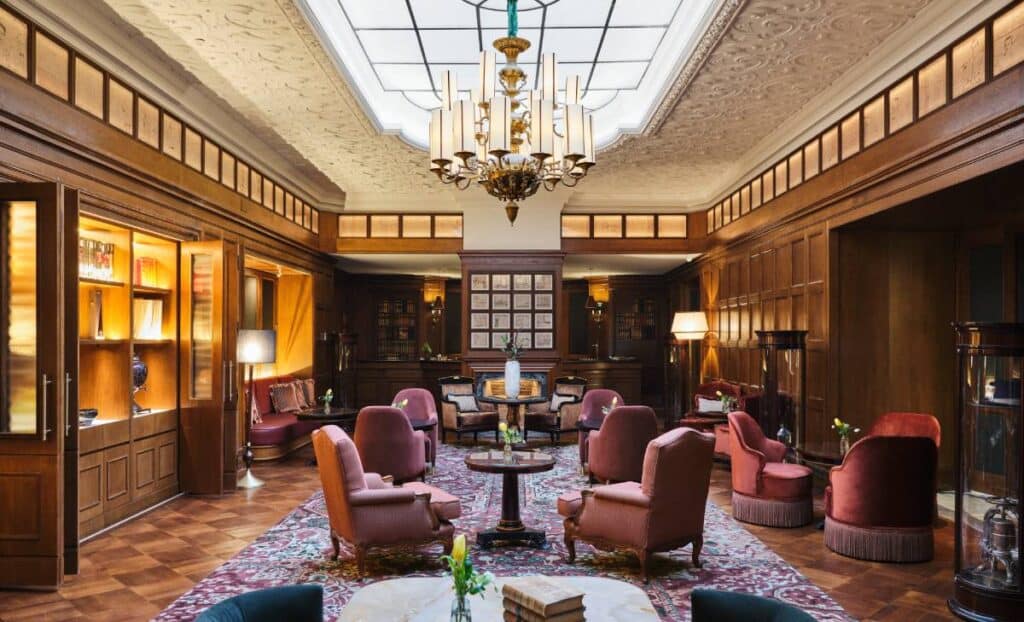 The Palace Hotel Madrid revive el glamour de los años 20 con Prohibition Nights en el 27 Club.