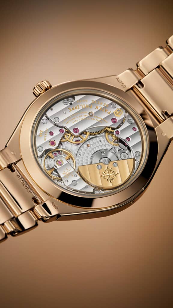 Patek Philippe lanza el primer Twenty~4 con calendario perpetuo.
