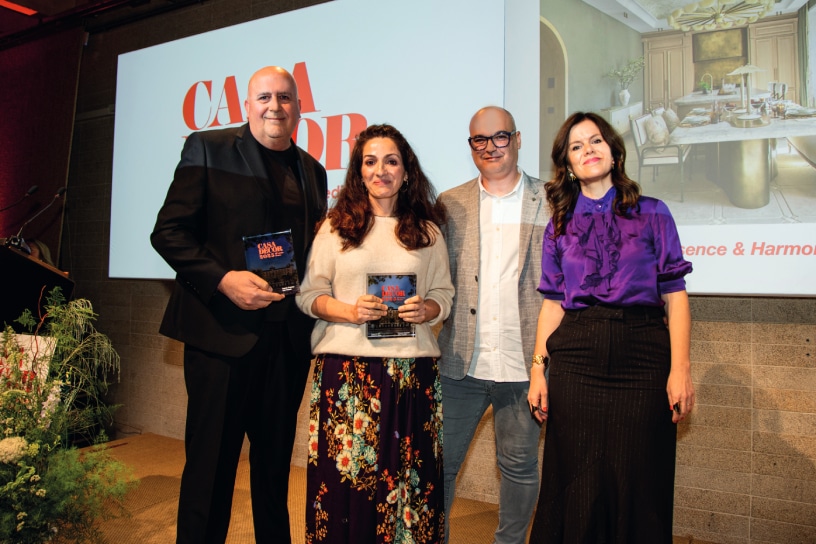 Talento, innovación y solidaridad en la XIII edición de los Premios Casa Decor 5 Equipo de Sixty Pro y Beatriz Silveira con Alicia García Cabrera.