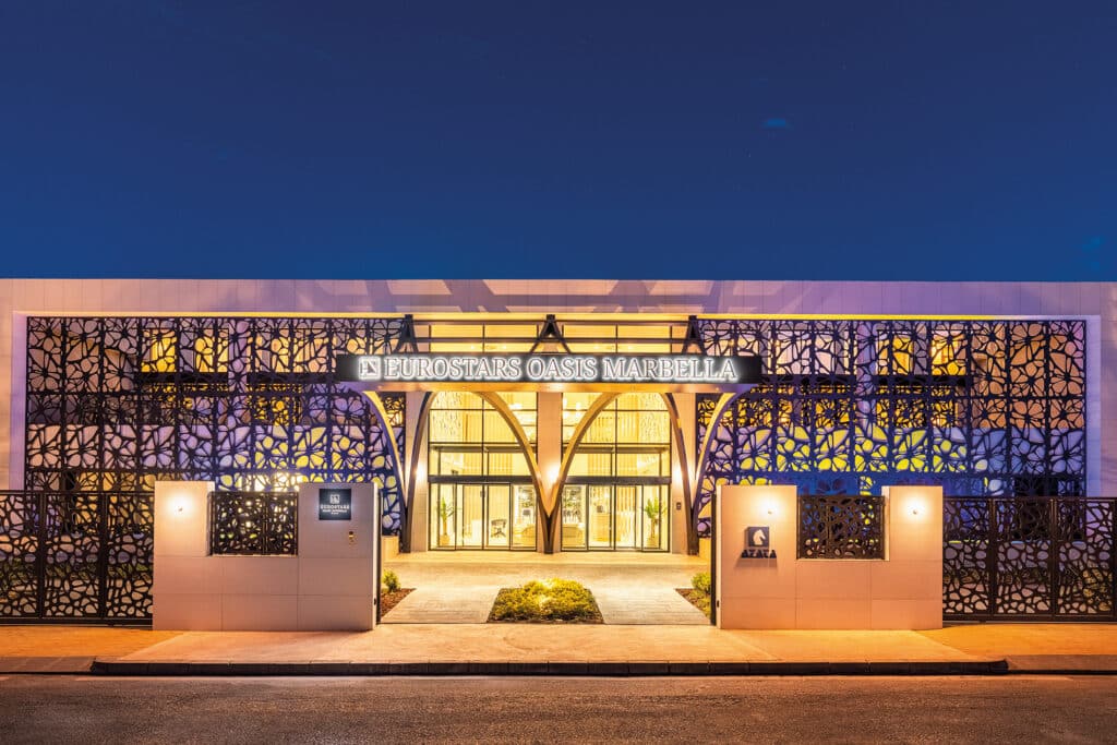 Fachada del Eurostars Oasis Marbella.