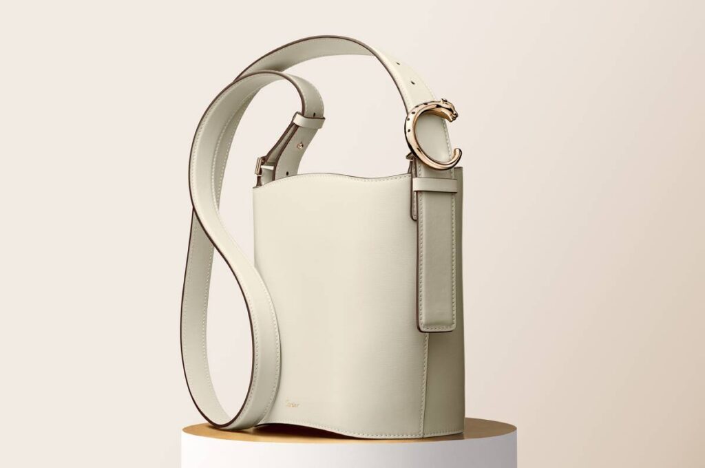 Bolso Bucket Panthère C de Cartier.
