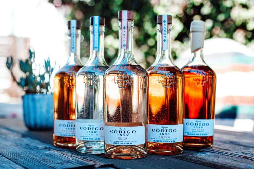 Tequila Código 1530 de Pernod Ricard.