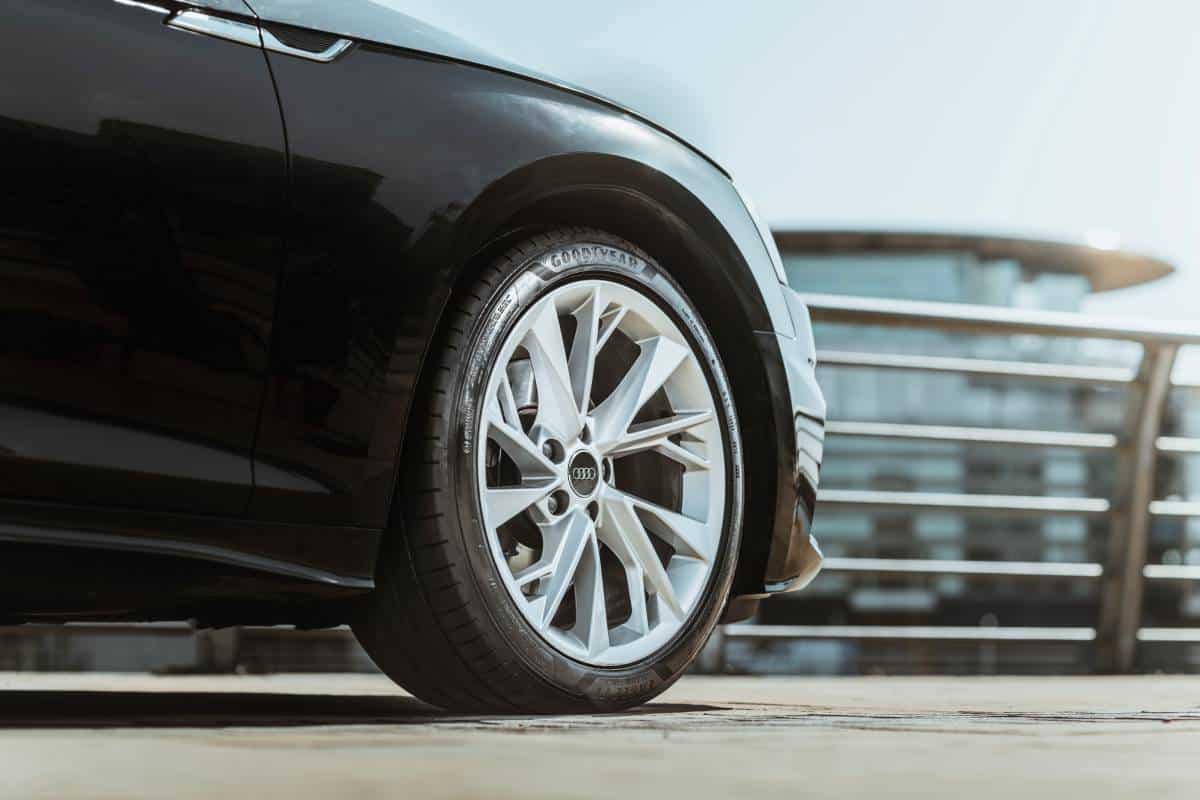 Goodyear redefine el lujo en movimiento con el nuevo Eagle F1 1 Goodyear redefine el lujo en movimiento con el nuevo Eagle F1.