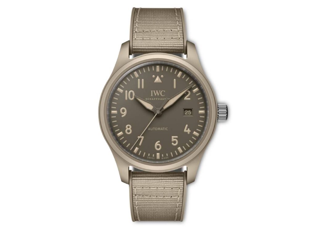 IWC Schaffhausen lanza el nuevo TOP GUN Mojave Desert para su colección ‘Colors of TOP GUN’.