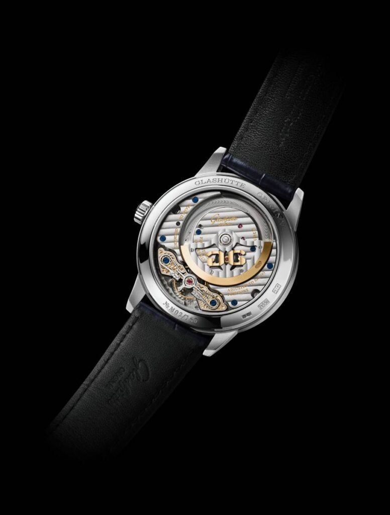 Glashütte Original presenta el PanoMaticCalendar en edición limitada “Azul del amanecer” 2 PanoMaticCalendar “Azul del amanecer” de Glashütte Original.