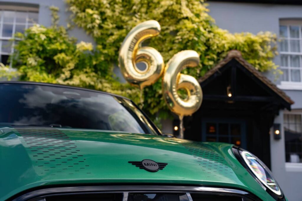 MINI celebra 66 años de historia.