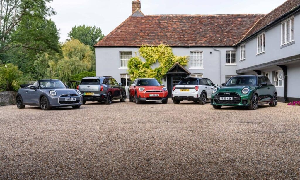 MINI celebra 66 años de historia.