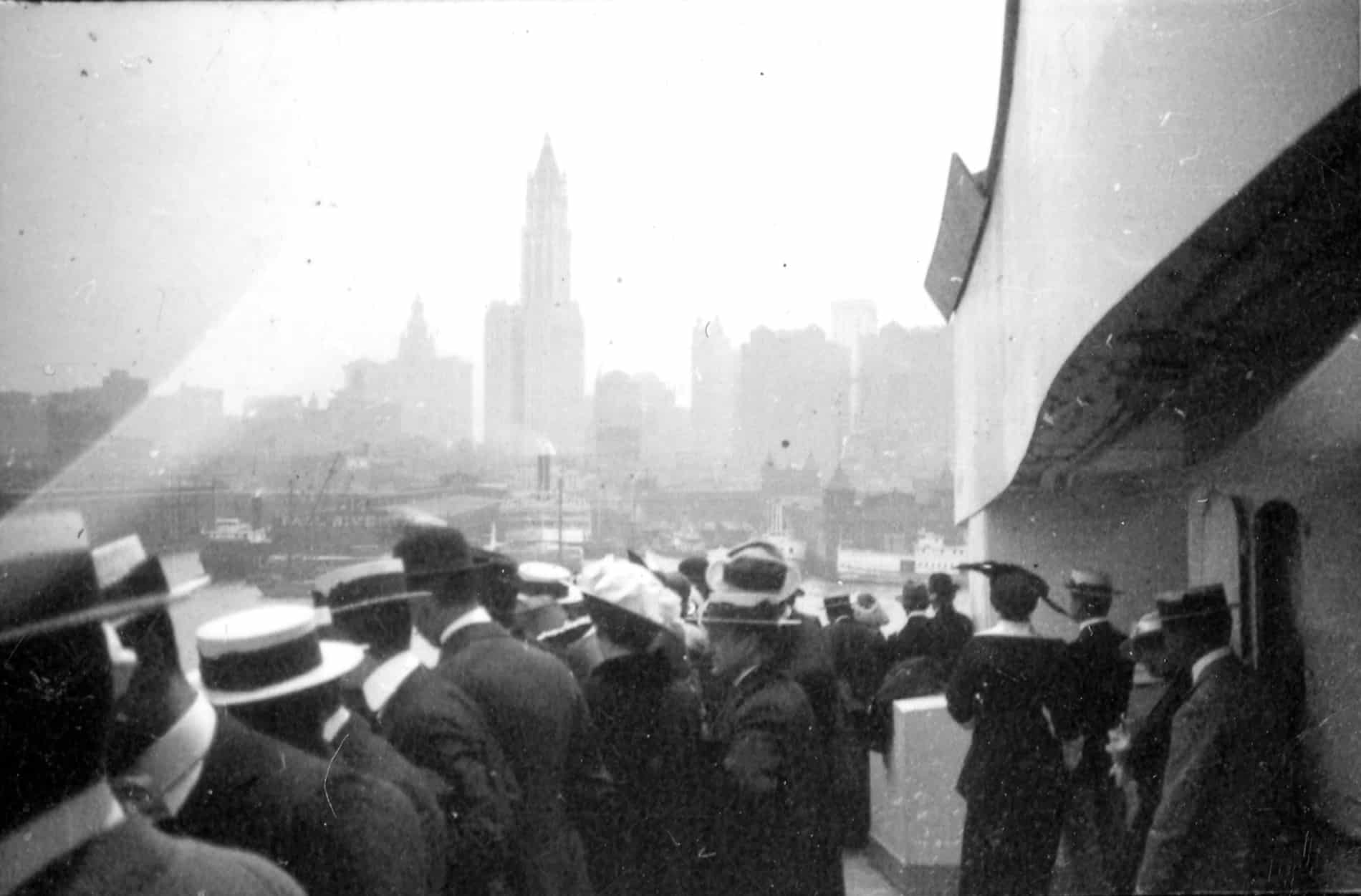 Fotografía tomada en Nueva York en 1914 por Ernst Leitz con la Leica conocida como Liliput.