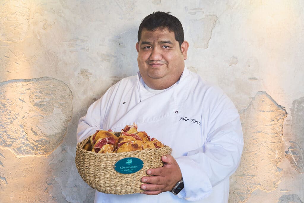 Jamón Sánchez Romero Carvajal y John Torres reinventan el clásico bocadillo en Madrid 2 Sánchez Romero Carvajal.