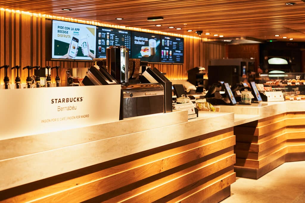 Flagship de Starbucks España en Santiago Bernabéu.