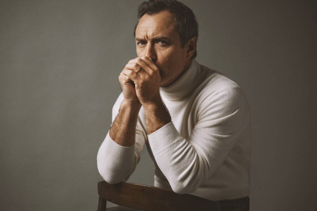 Campaña Otoño/Invierno 2025-2026 de Emidio Tucci con Jude Law.