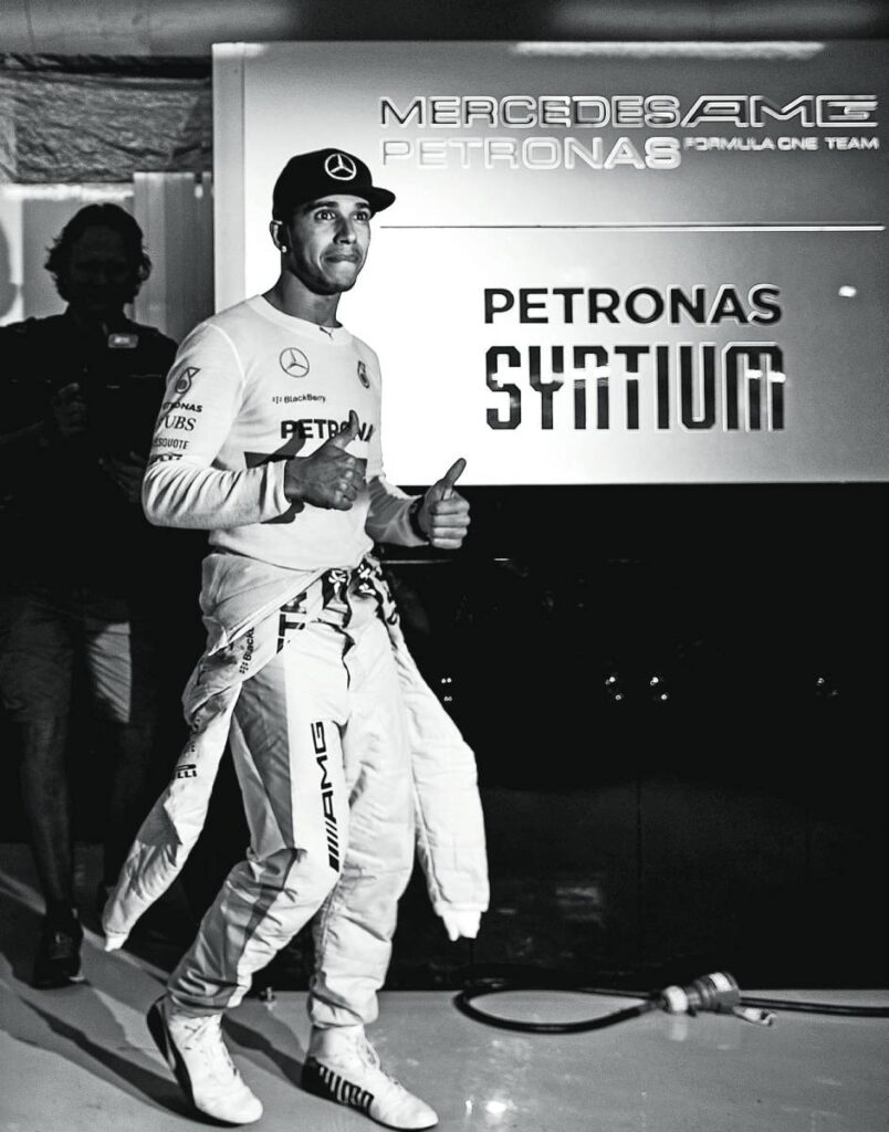 Victoria para Mercedes y Hamilton (23 de noviembre de 2014).