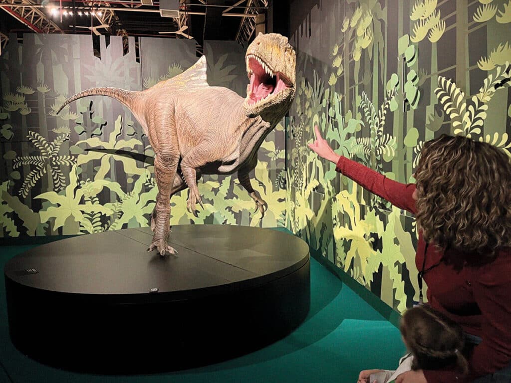 Agenda nacional: propuestas culturales en todos los rincones del país 2 Exposición 'Cazadores de dragones' en el Parque de Ciencias de Granada.