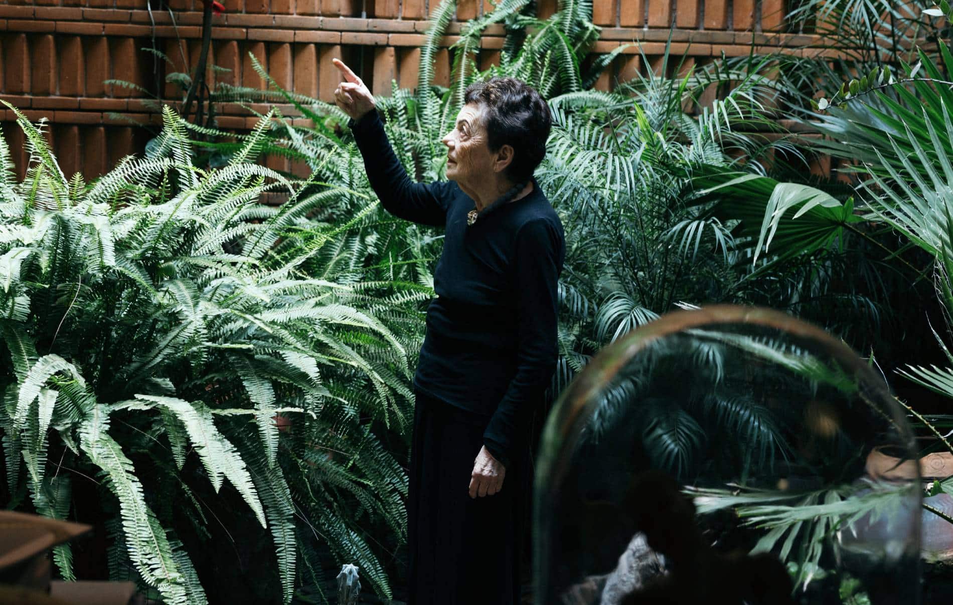 Graciela Iturbide en su casa-taller de Coyoacán, en Ciudad de México.