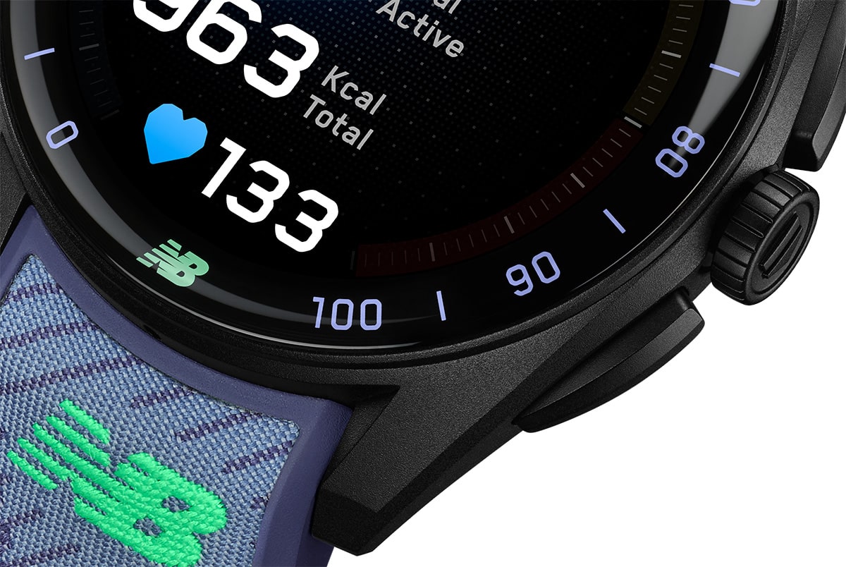 TAG Heuer Connected Calibre E5 40MM x New Balance Edition.