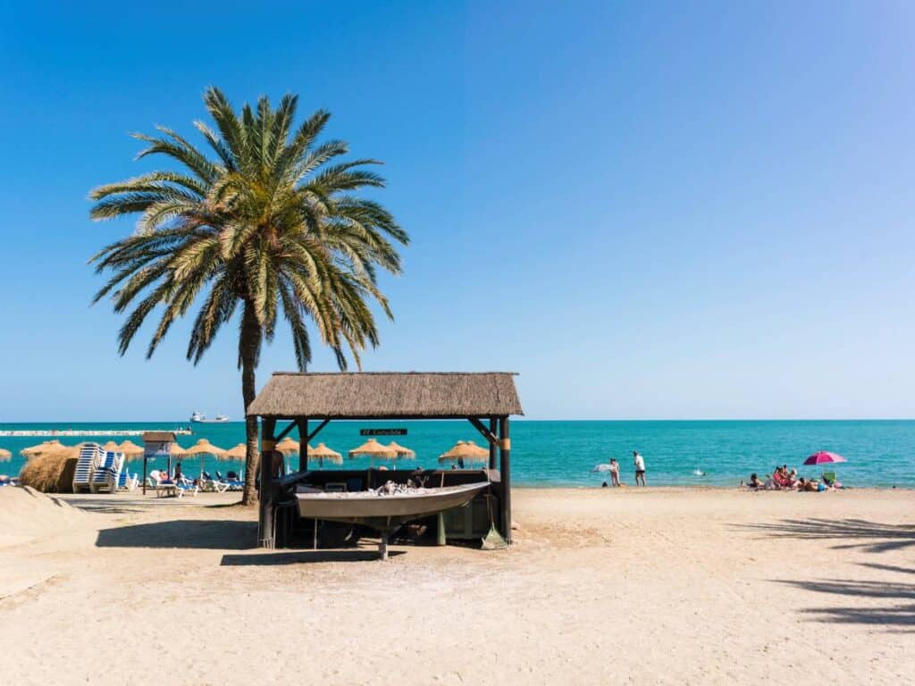 La excelencia mediterránea 2 La playa de la Malagueta.