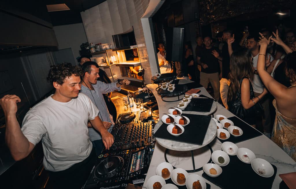 NOXE presenta ‘Omakase Sessions Cooking on the Decks’.