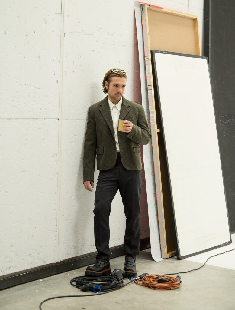 El actor Carlos Cuevas posa para Gentleman.