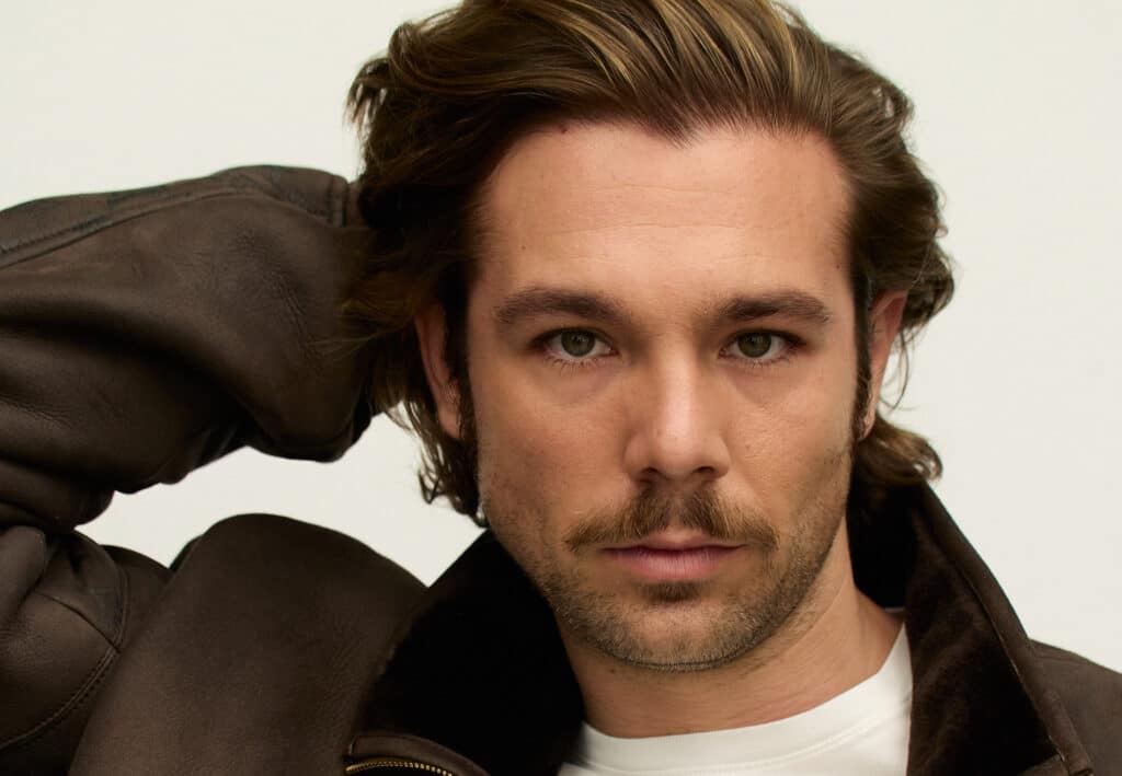 El actor Carlos Cuevas posa para Gentleman.