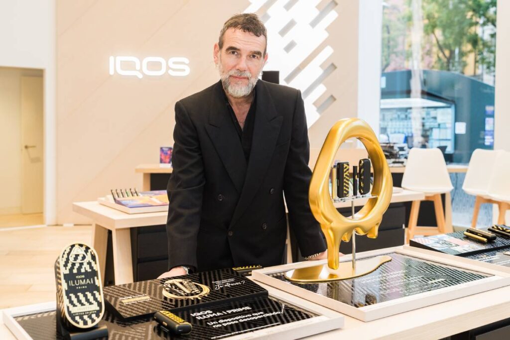El diseñador Stefano Seletti, director creativo de IQOS.