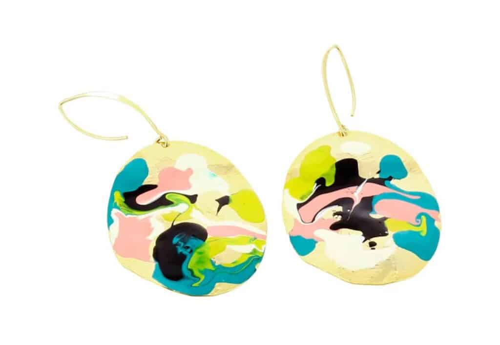 Pendientes bañados en oro FDC de la Tienda Thyssen.