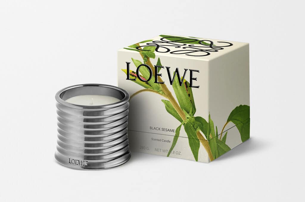Vela LOEWE Black Sesame.