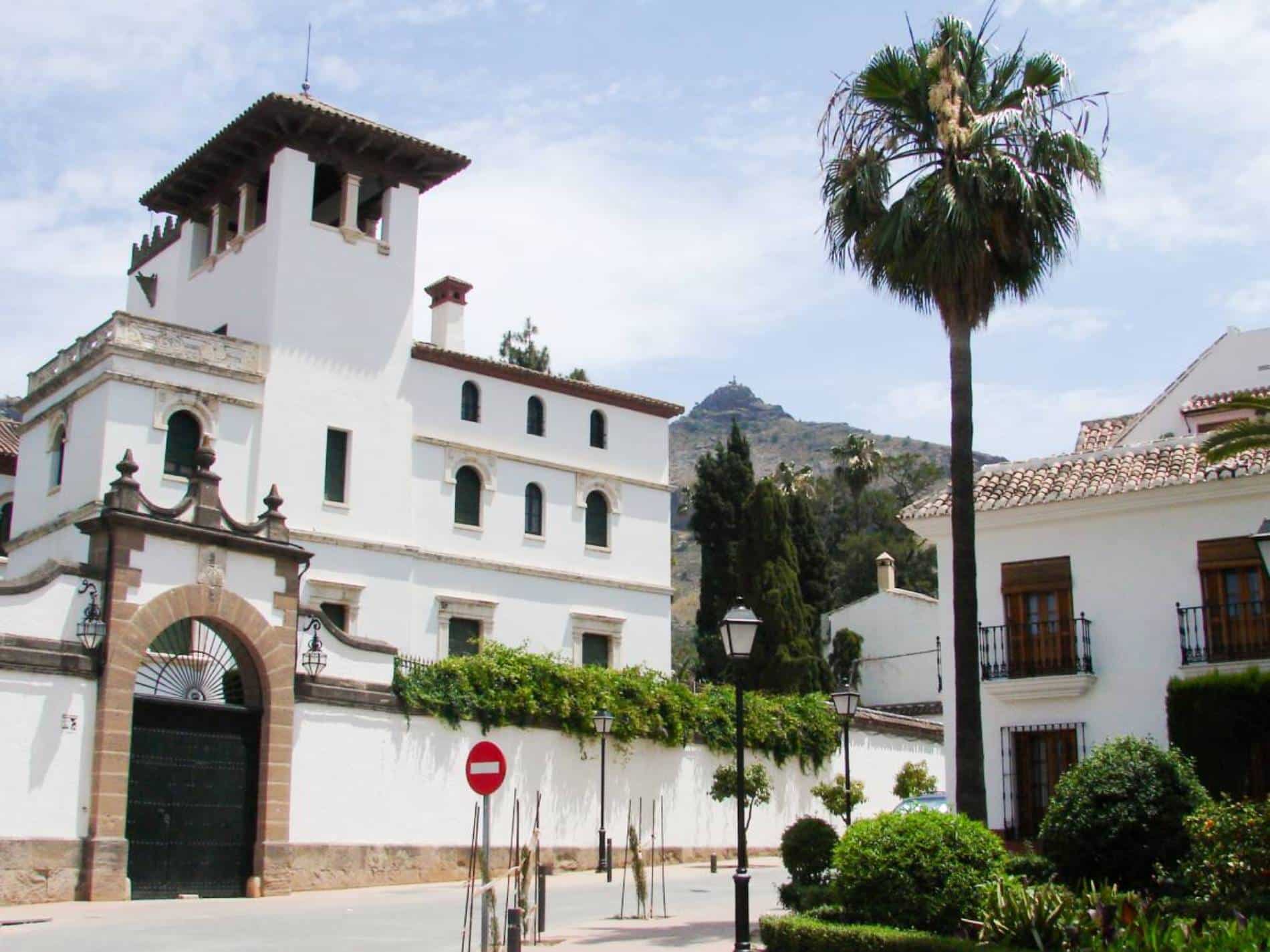 Pizarra, Palacio de los Condes de Puerto Hermoso.