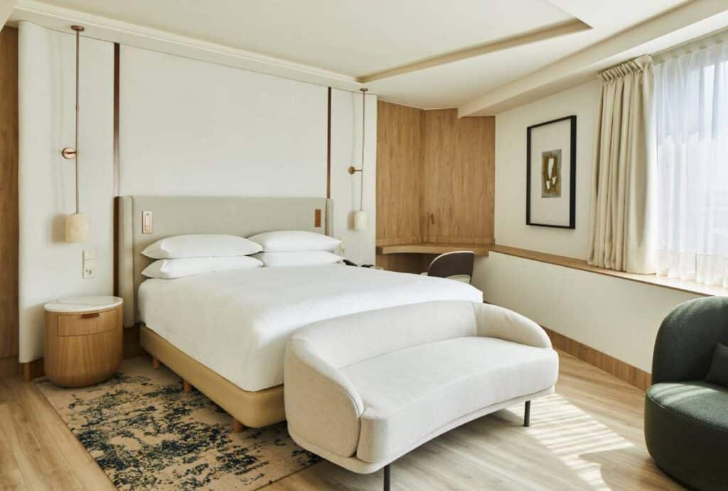 Dormitorio del Madrid Marriott Hotel Princesa Plaza.