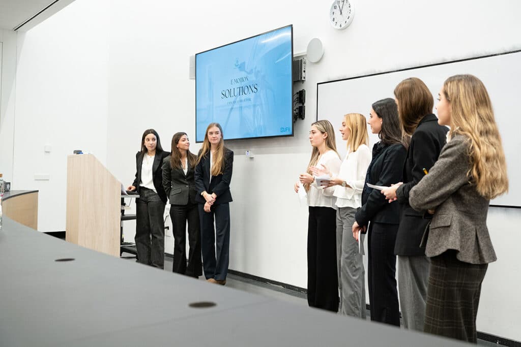 BYD y la Universidad Francisco de Vitoria impulsan la movilidad sostenible con el International Lab Challenge 3 BYD y la Universidad Francisco de Vitoria impulsan la movilidad sostenible con el International Lab Challenge.