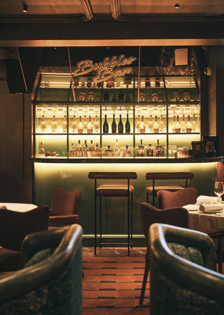 Interior del restaurante de Ramón Freixa.