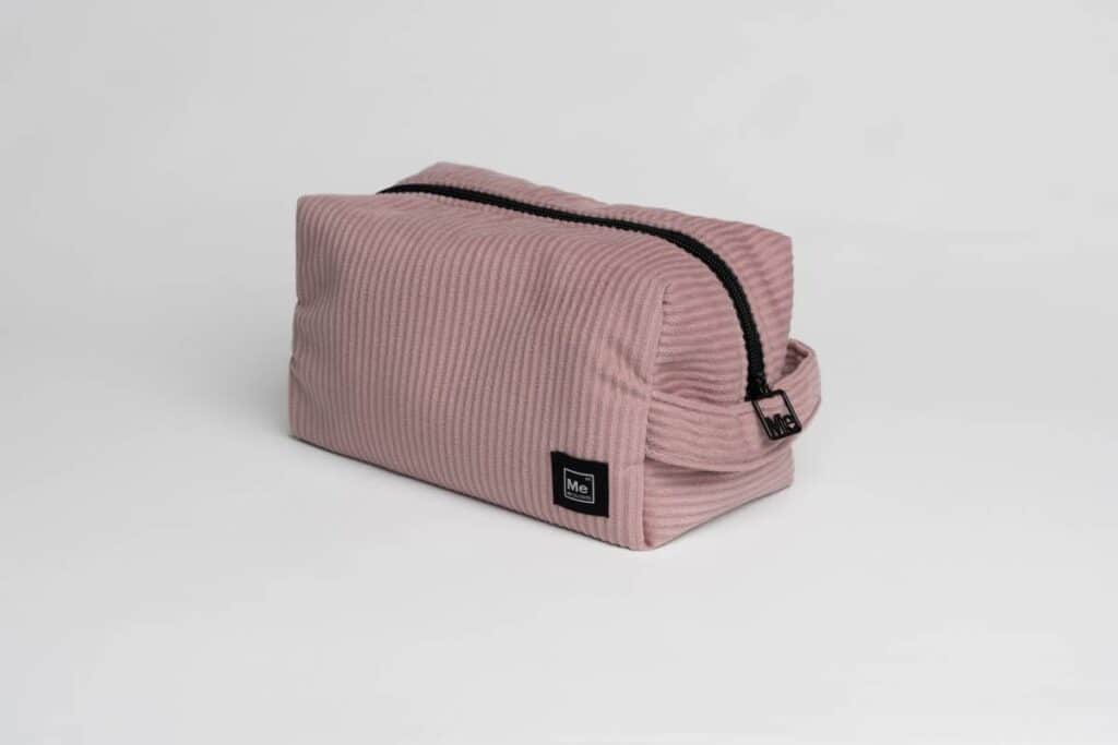 Cofres de mesoestetic® para Navidad 2025.