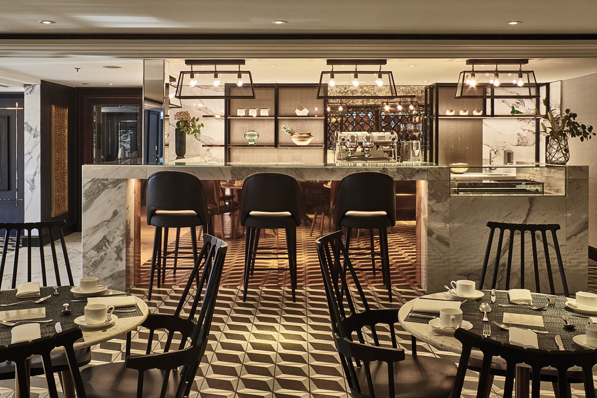 Restaurante Riverside Mozart.