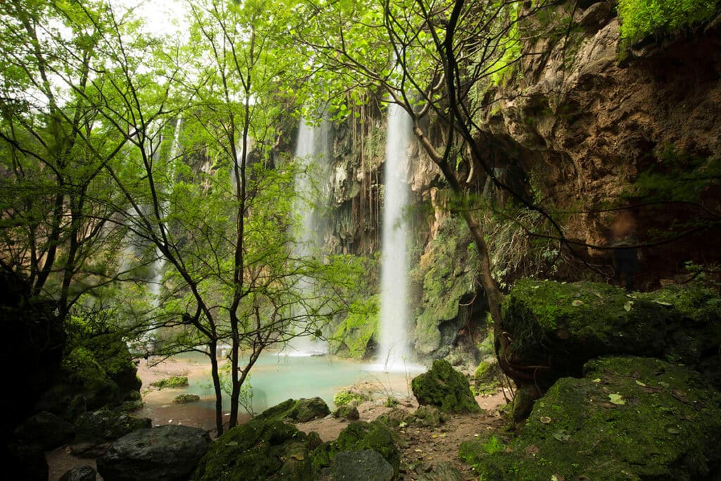 Omán celebra aniversarios históricos y se consolida como destino cultural de primer nivel 3 Khareef, temporada de monzones en Salalah.