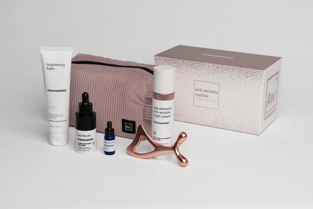 Cofres de mesoestetic® para Navidad 2025.