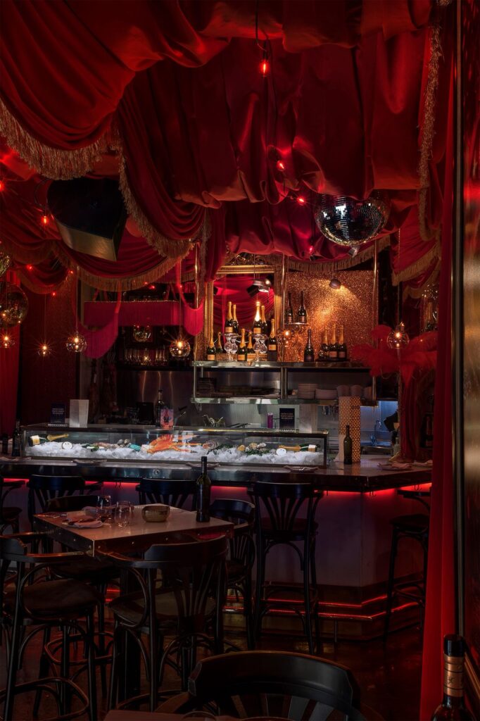 El Portal invoca al Moulin Rouge 5 027DB8DF A8E1 49A5 9A6E D391AB4E6920 1