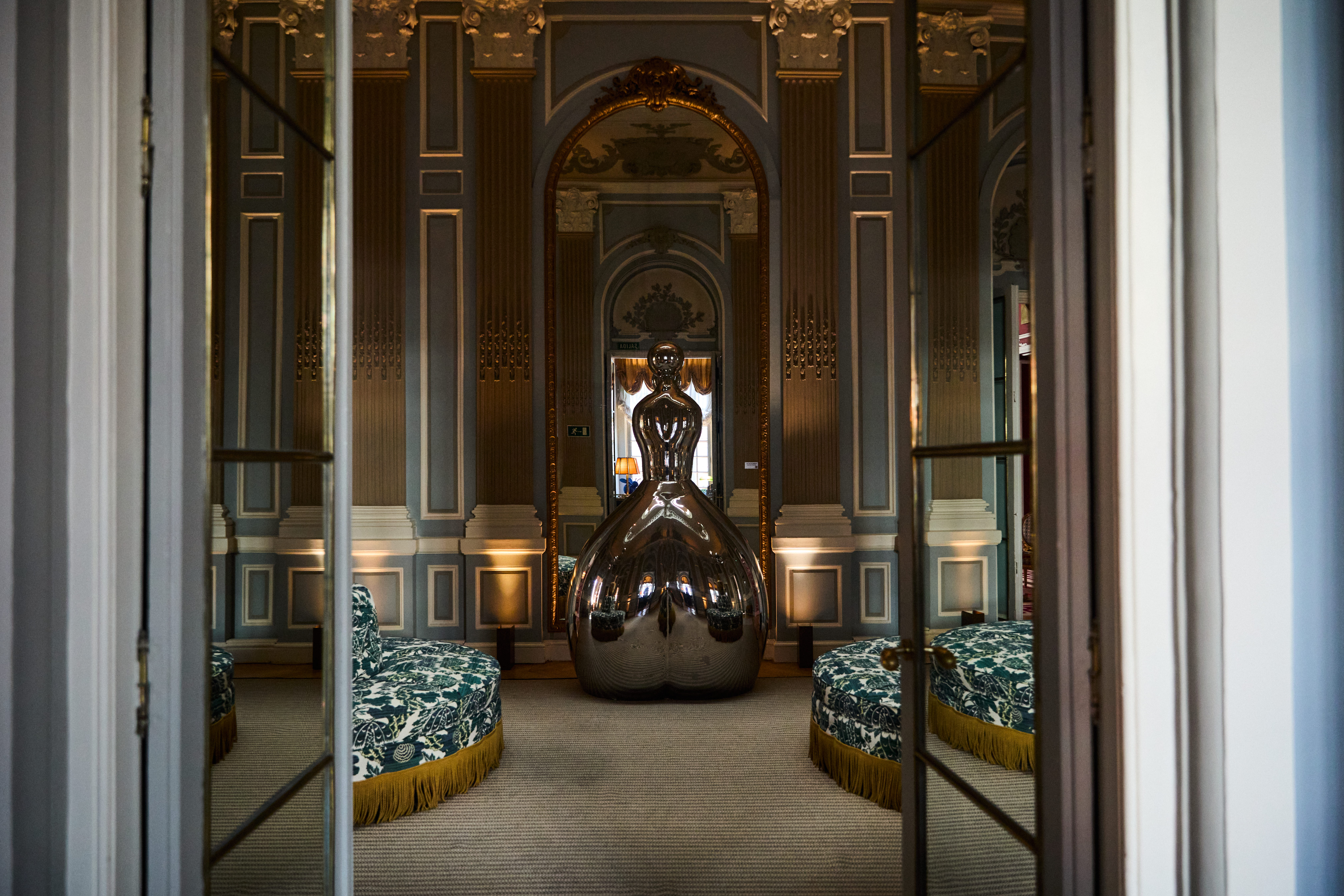 Reflejos de eternidad en el corazón de Madrid 3 25 10 01 1