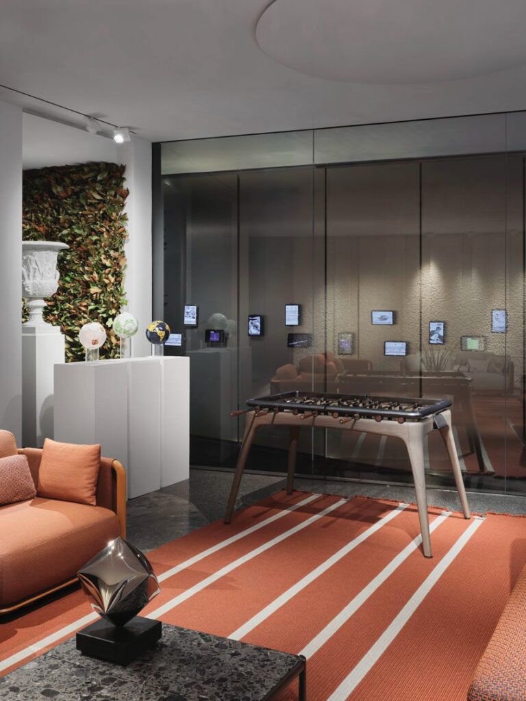 Juego y diseño en la mesa 4 WhatsApp Image 2026 02 17 at 13.29.40