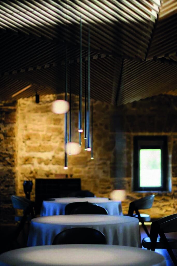 220406 Aponiente sala W2I2667 683x1024 1