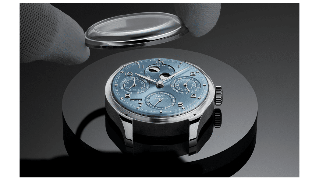 IWC Schaffhausen, horizonte en oro blanco 5 Captura de pantalla 2026 03 26 a las 1.00.02