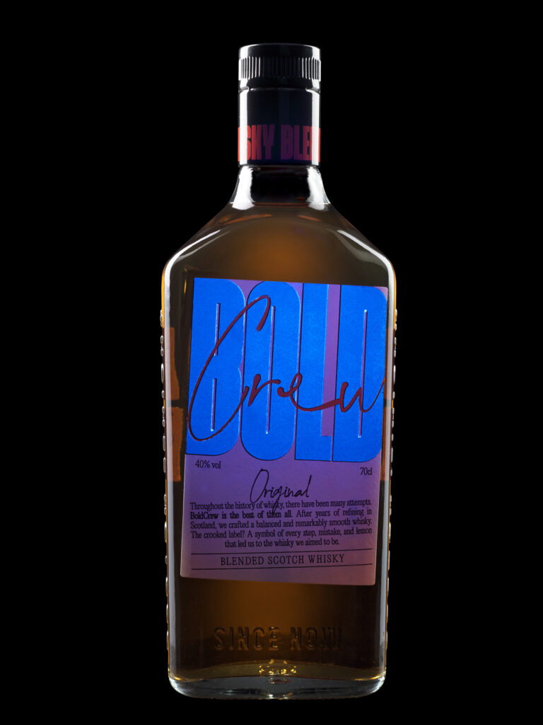 Bold Crew, el whisky que rompe las reglas 5 Bold Crew etiqueta luminiscente